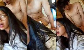 Gadis Cantik Kacamata Memberi Arahan Agar Tetap Tenang